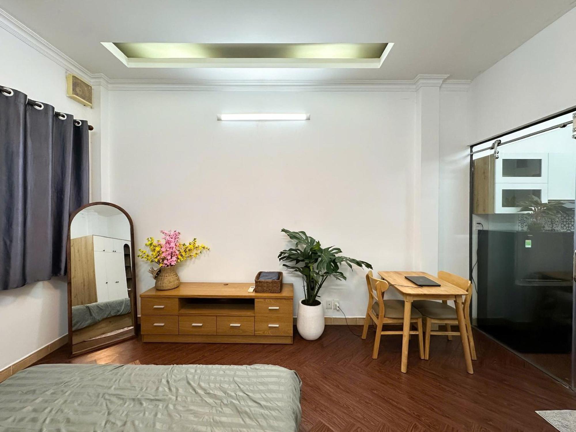 A Little Hanoi - 500m Nguyen Hue Walking Street Aparthotel *