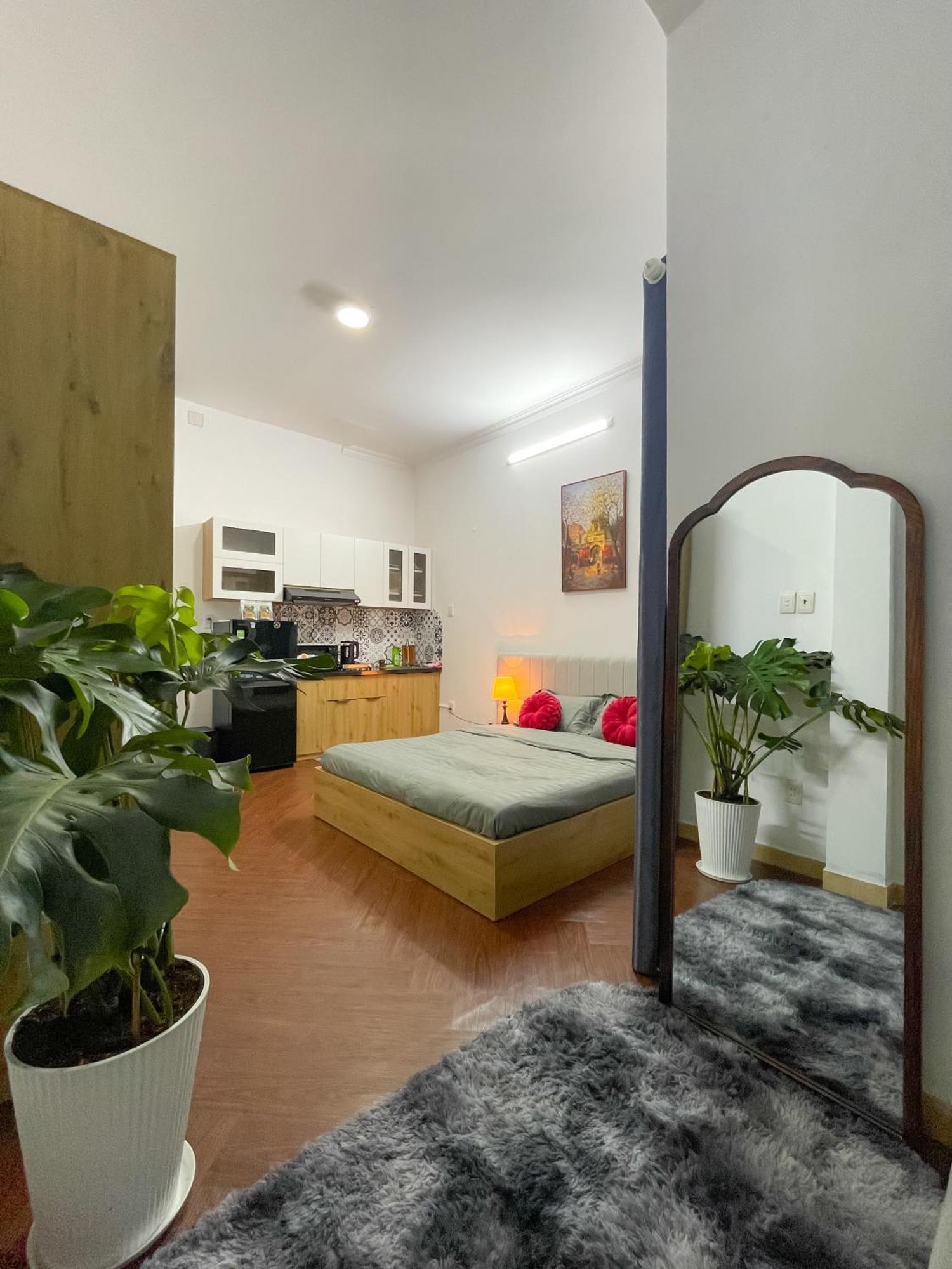 A Little Hanoi - 500m Nguyen Hue Walking Street Aparthotel *